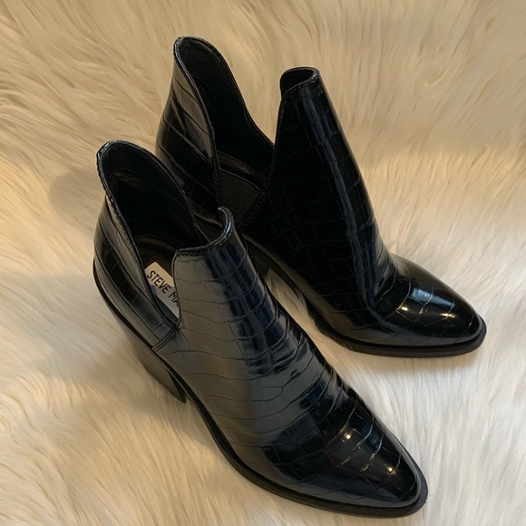 Steve Madden LEV Black Croc Booties - Picture 4 of 11